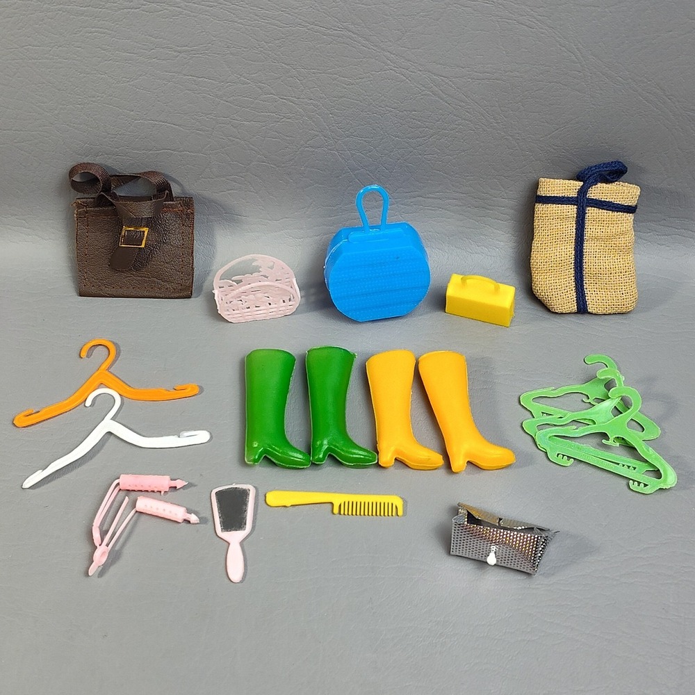 Vtg. Barbie Mod Clone‎ Accessories Purse Bag Hanger Boots Phone Etc. Hong Kong